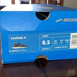 Brand New Brooks Levitate 4’s